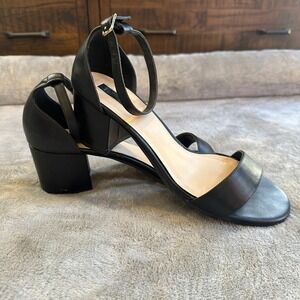 Womens Forever 21 Black Ankle Strap Block Heel Sandals - Size 10